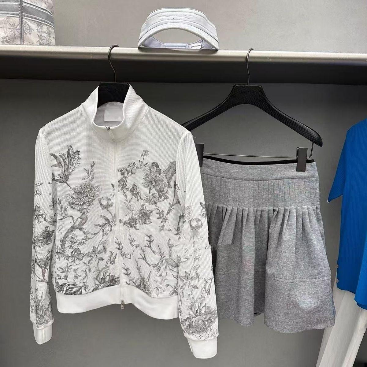 New Women's Golf Jacket: Stand - Golf Scorecard Holder 评论和价格